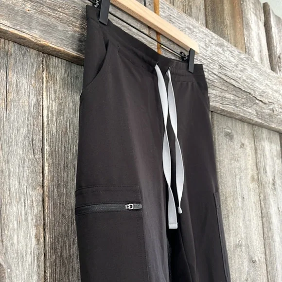 FIGS Pants - Picture 11 of 16